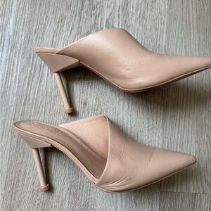 Mercedes Castillo Cream Leather Mules